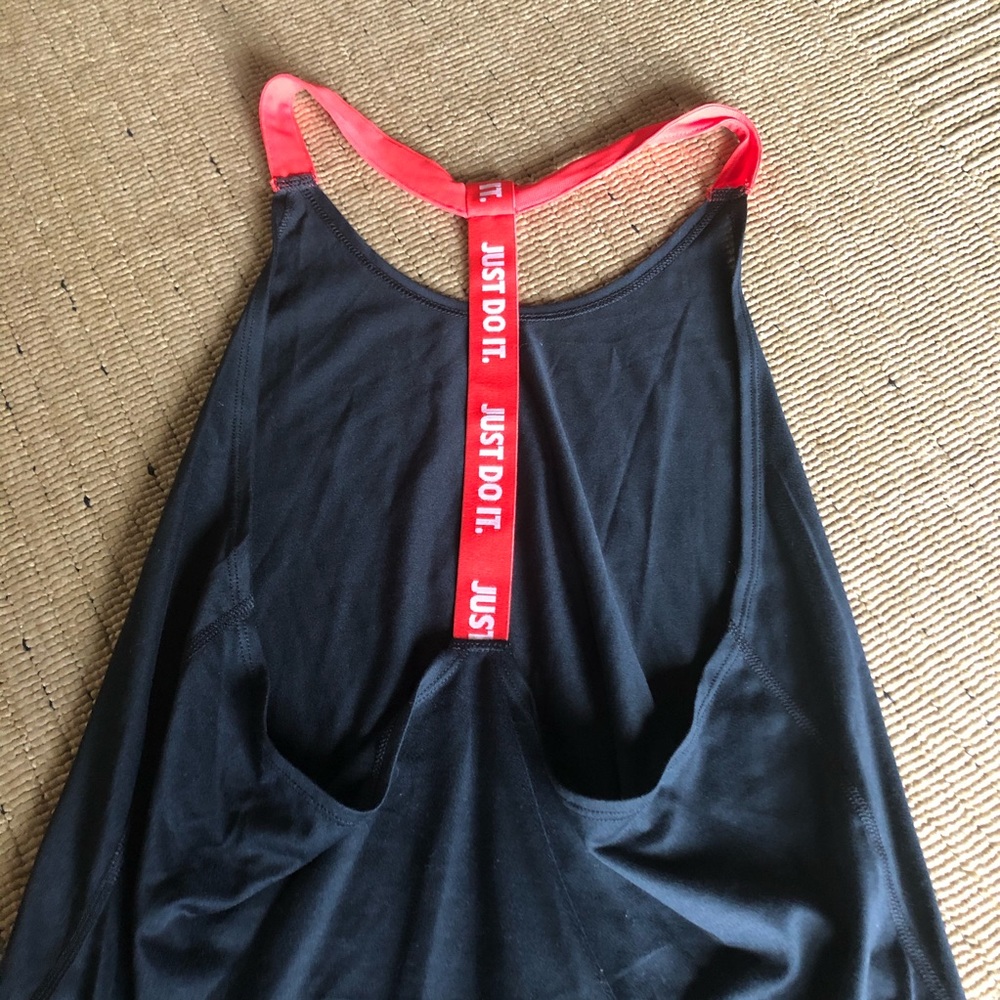 Nike workout tank